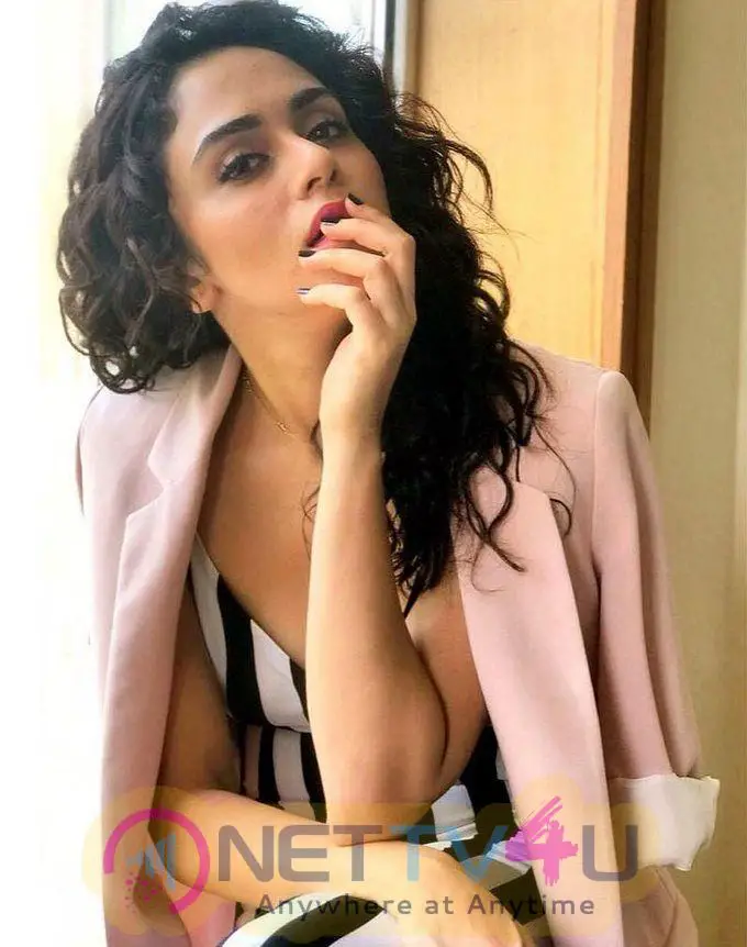 Amruta Khanvilkar Sex Video Sex Pictures Pass