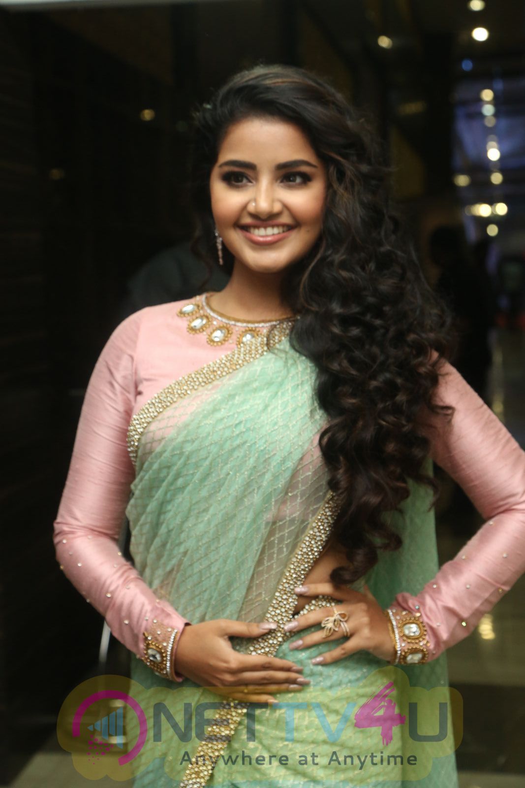 Actress Anupama Parameswaran Stylish Pics Galleries Hd Images