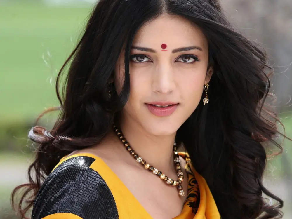 Top 20 South Indian Actresses Who Made It Big In Bollywood   Shruti 