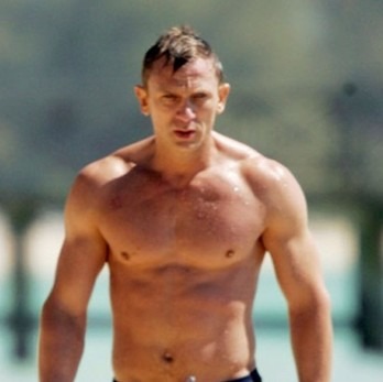 5 Great Hollywood Male Actors With Best Muscular Bodies | Latest ...