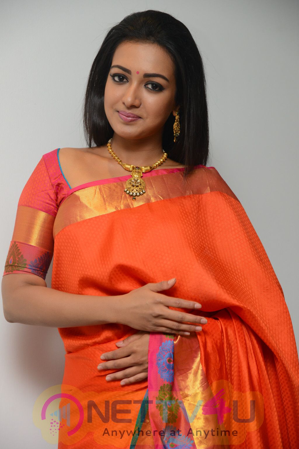  Catherine Tresa New Look Telugu Gallery