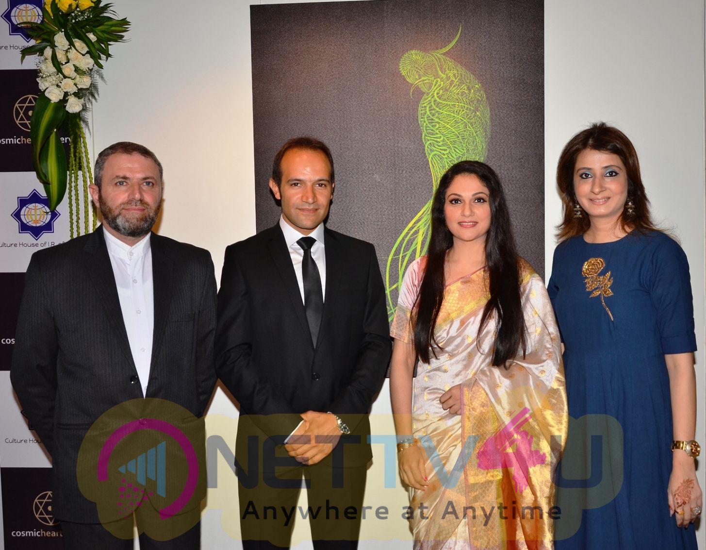  Gracy Singh, Dolly Thakore, Jalpa Vithalani Gautam Patole, Prithvi Soni At Iranian Artist Kaveh Afraie's World Without Borders 