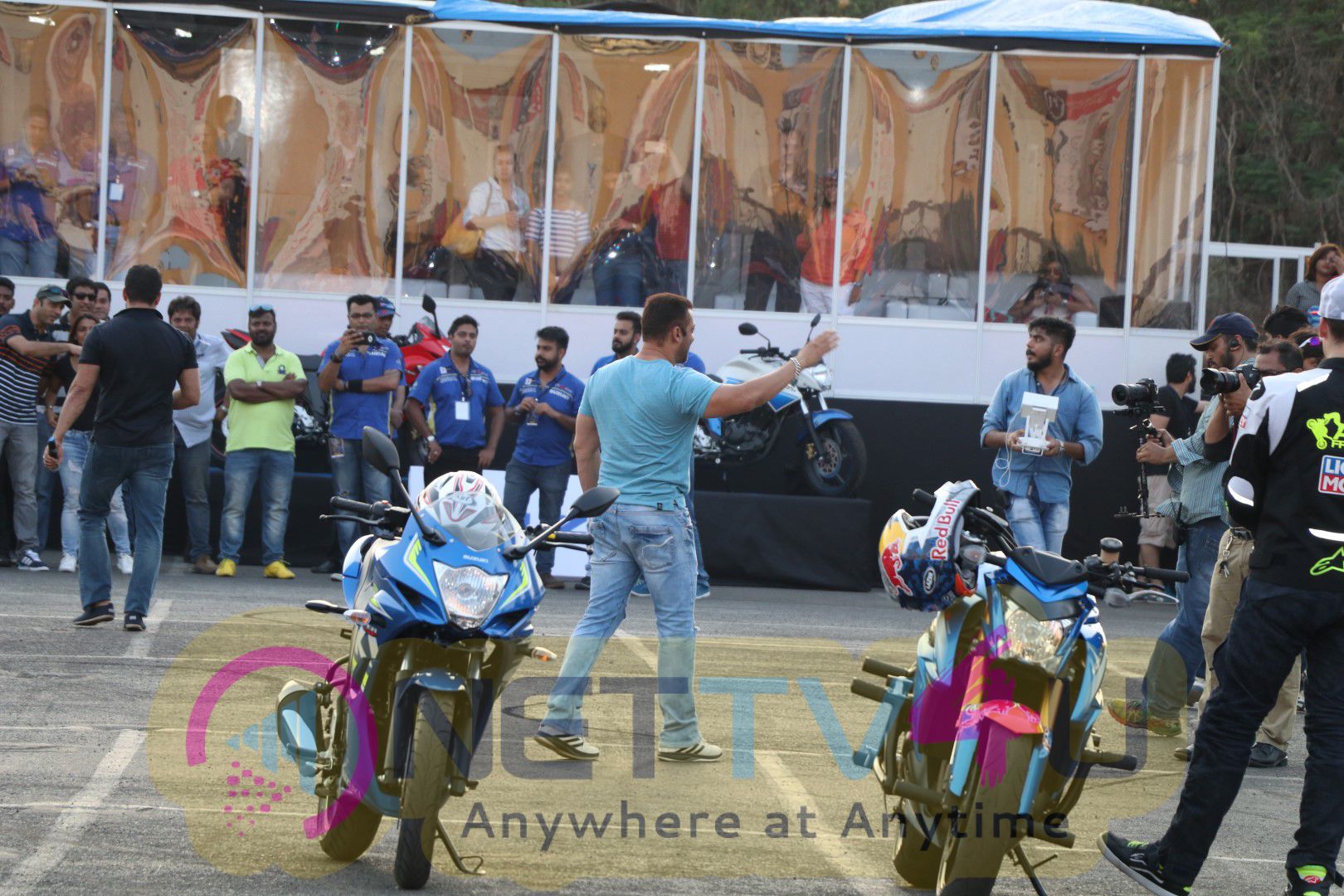  Salman Khan As They Come Together For The Suzuki Gixxer Day Event Photos Hindi Gallery