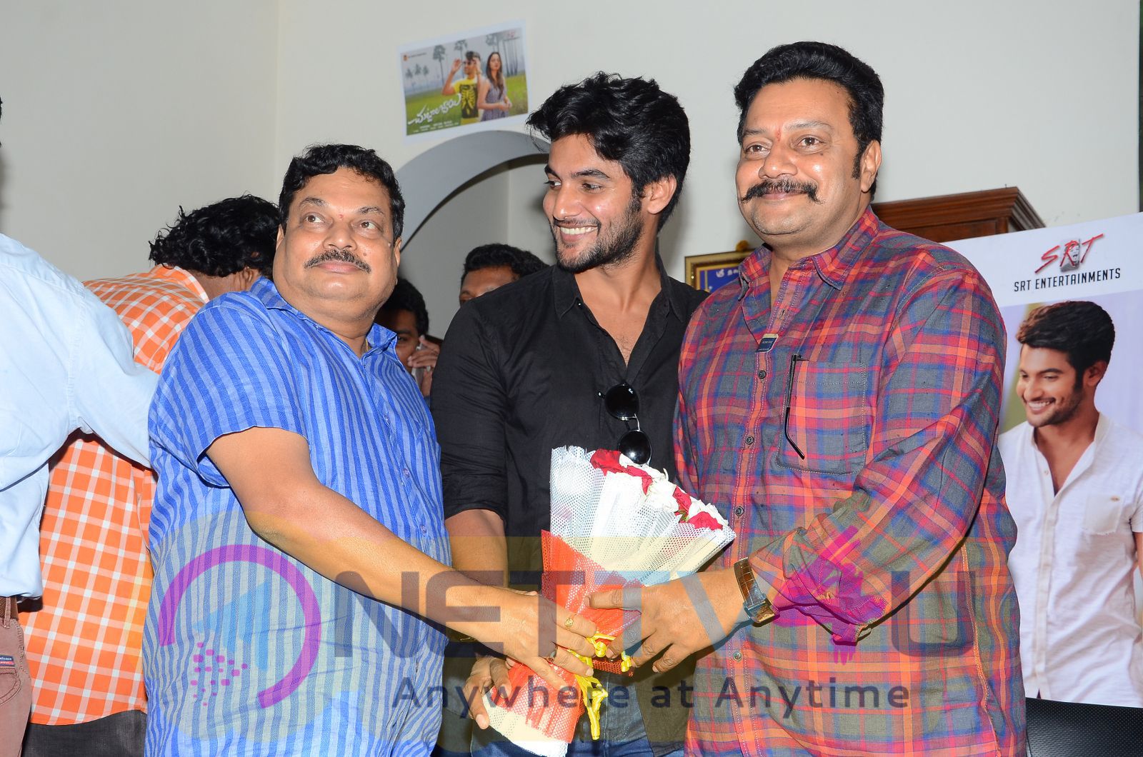  Chuttalabbayi Team Celebrates Sai Kumar Birthday Excellent Photos Telugu Gallery