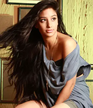 Hindi Model Shivangini Rana