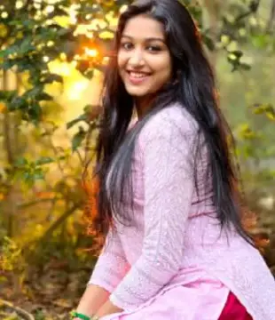 Tamil Movie Actress Venya Rai