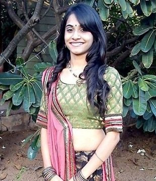 Hindi Dancer Shivani Patel