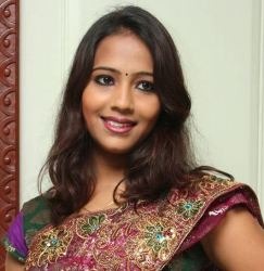Suryapriya Tamil Movie Actress