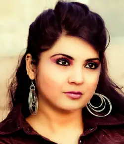 Purvi Trivedi Gujarati Fashion Designer