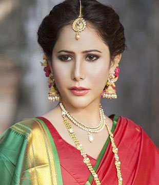 Hindi Movie Actress Alia Khan Dar