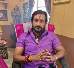 Telugu Movie Actor Anand Bharathi