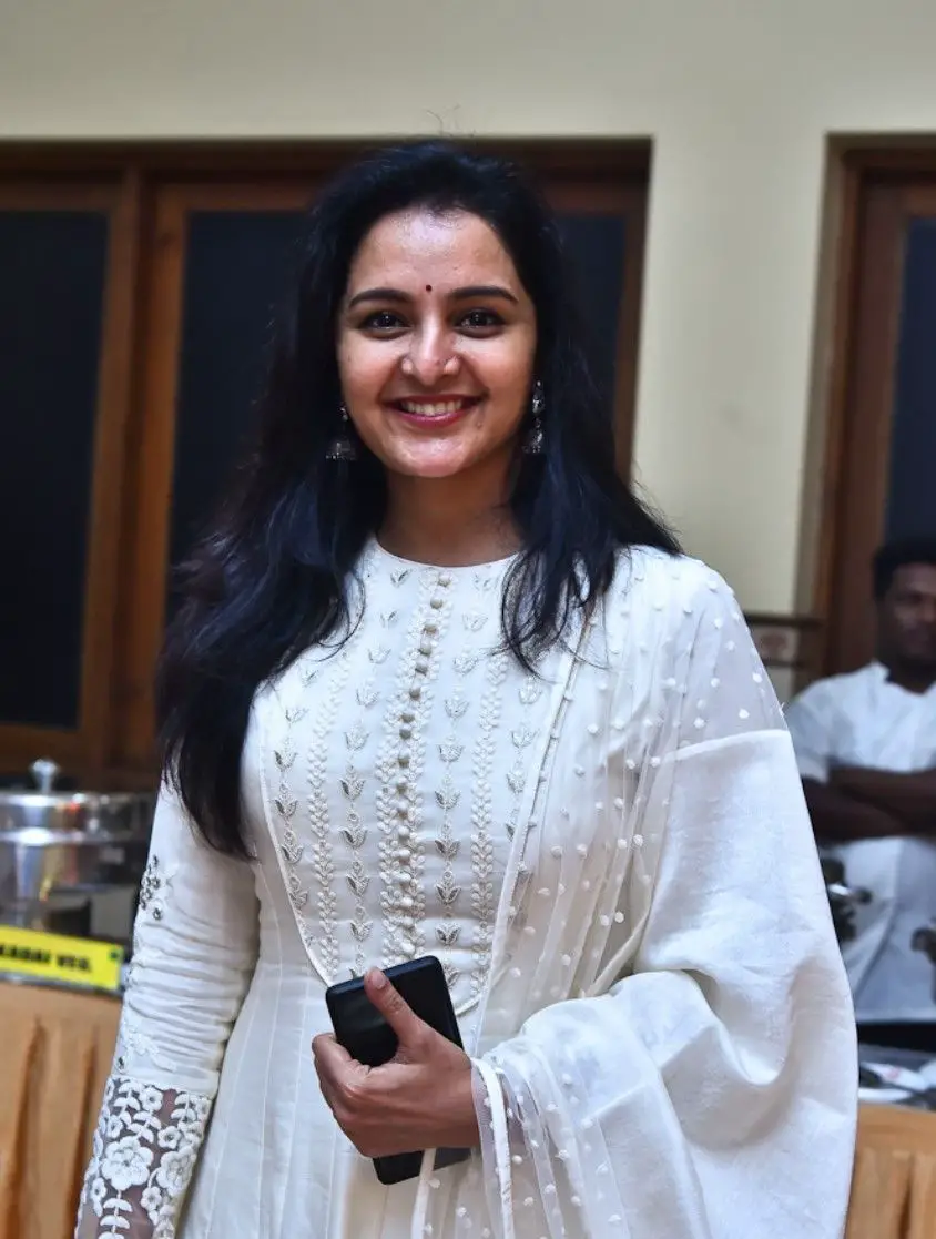 Actress Manju Warrier Charming Stills Galleries Hd Images