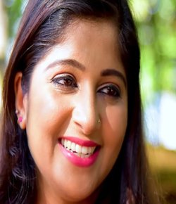 Julie Hendry Malayalam TV-Actress