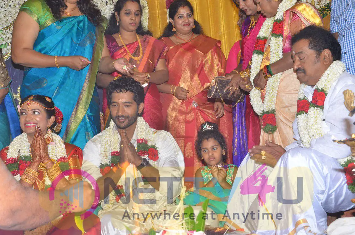 Actor Pandu Son Pintu Wedding Beauteous Photos Tamil Gallery