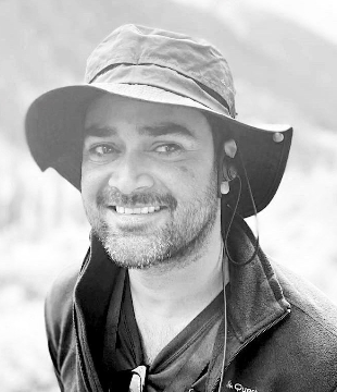 Hindi Assistant Director Chandradeep Singh Rathore