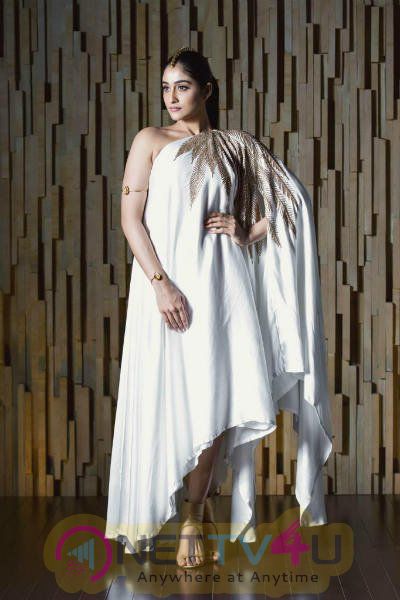  Actress Regina Cassandra Exclusive Images Telugu Gallery