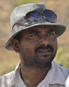 Hindi Cinematographer Kutub Inamdar