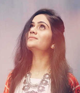 Gujarati Singer Priyanka Kher