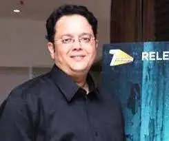 Marathi Director Pushkar Manohar