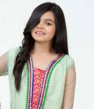 Urdu Actress Syeda Hurain