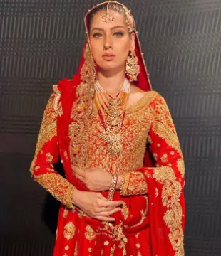 Urdu Model Nooray Bhatti