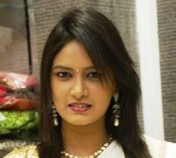 Sandy Thiru Telugu Movie Actress