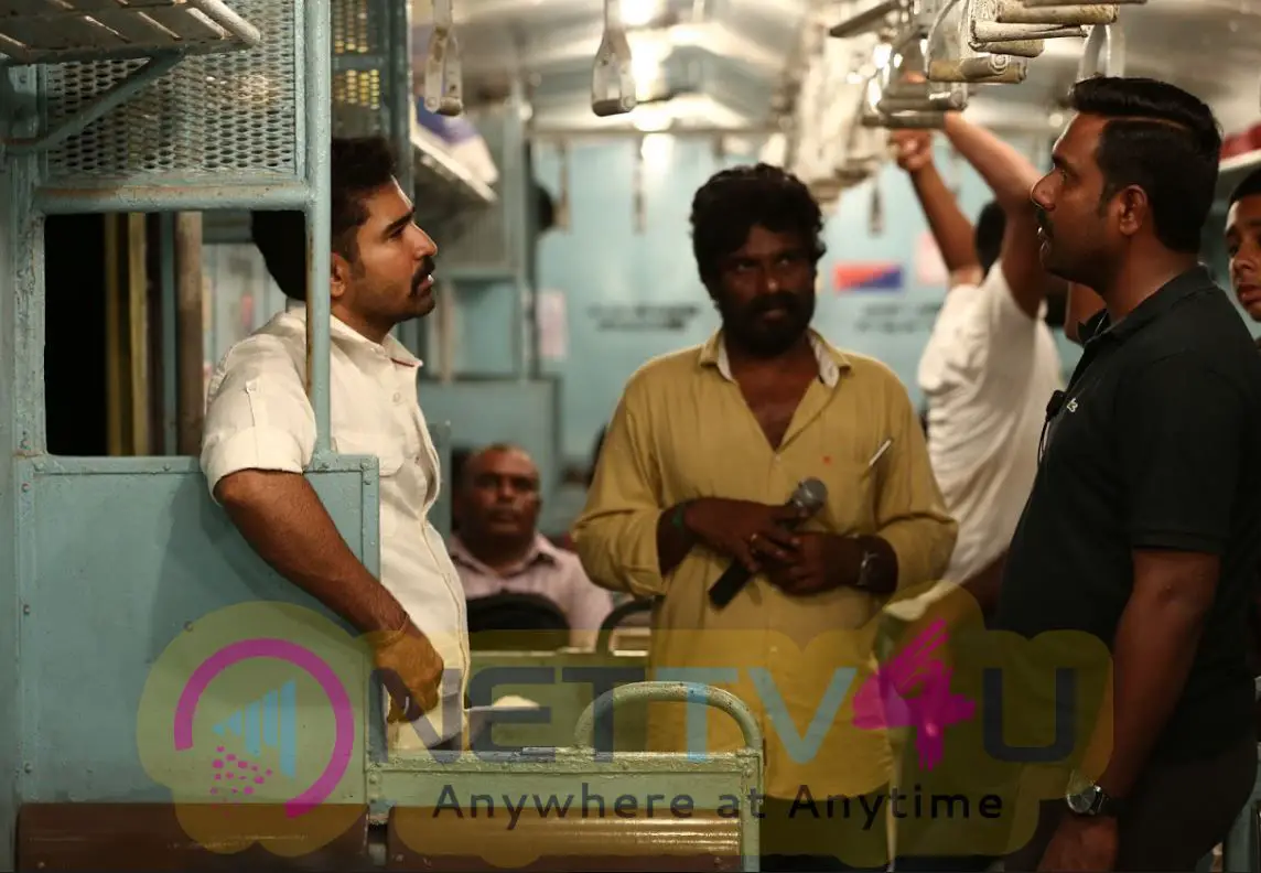 Thimiru Pudichavan Movie Working Stills  Tamil Gallery