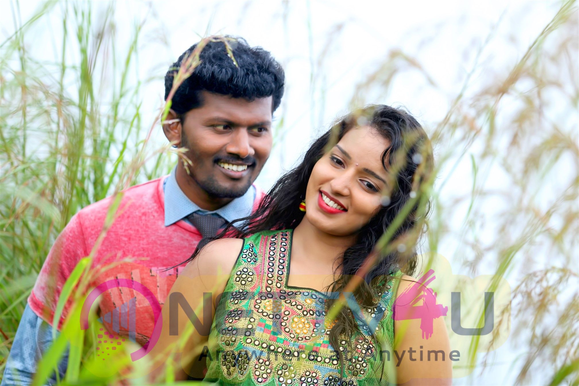 Aruva Sandai Movie Stills Tamil Gallery