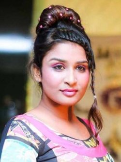 Reshma Reya Tamil Dancer