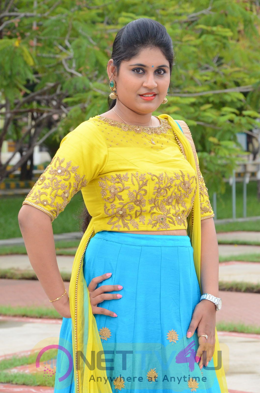 Actress Sonia Chowdhary Homely Pics  Telugu Gallery