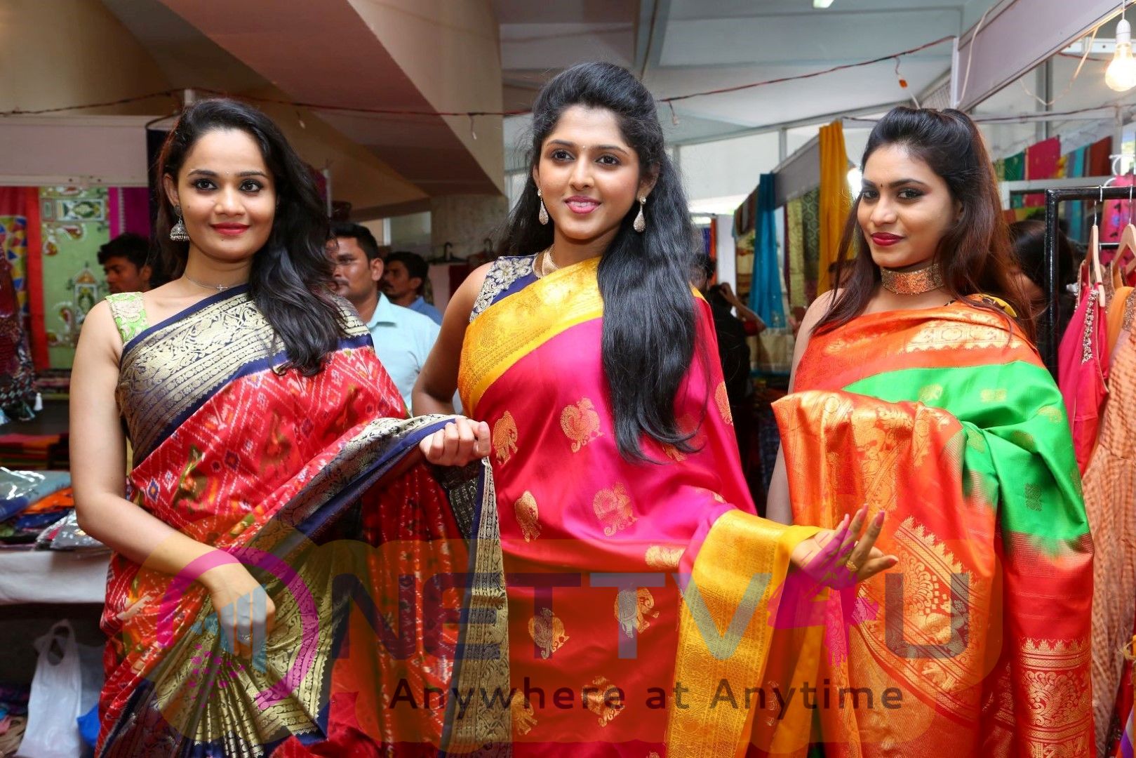 Tollywood Celebrities At National Silk Expo Event Images Telugu Gallery