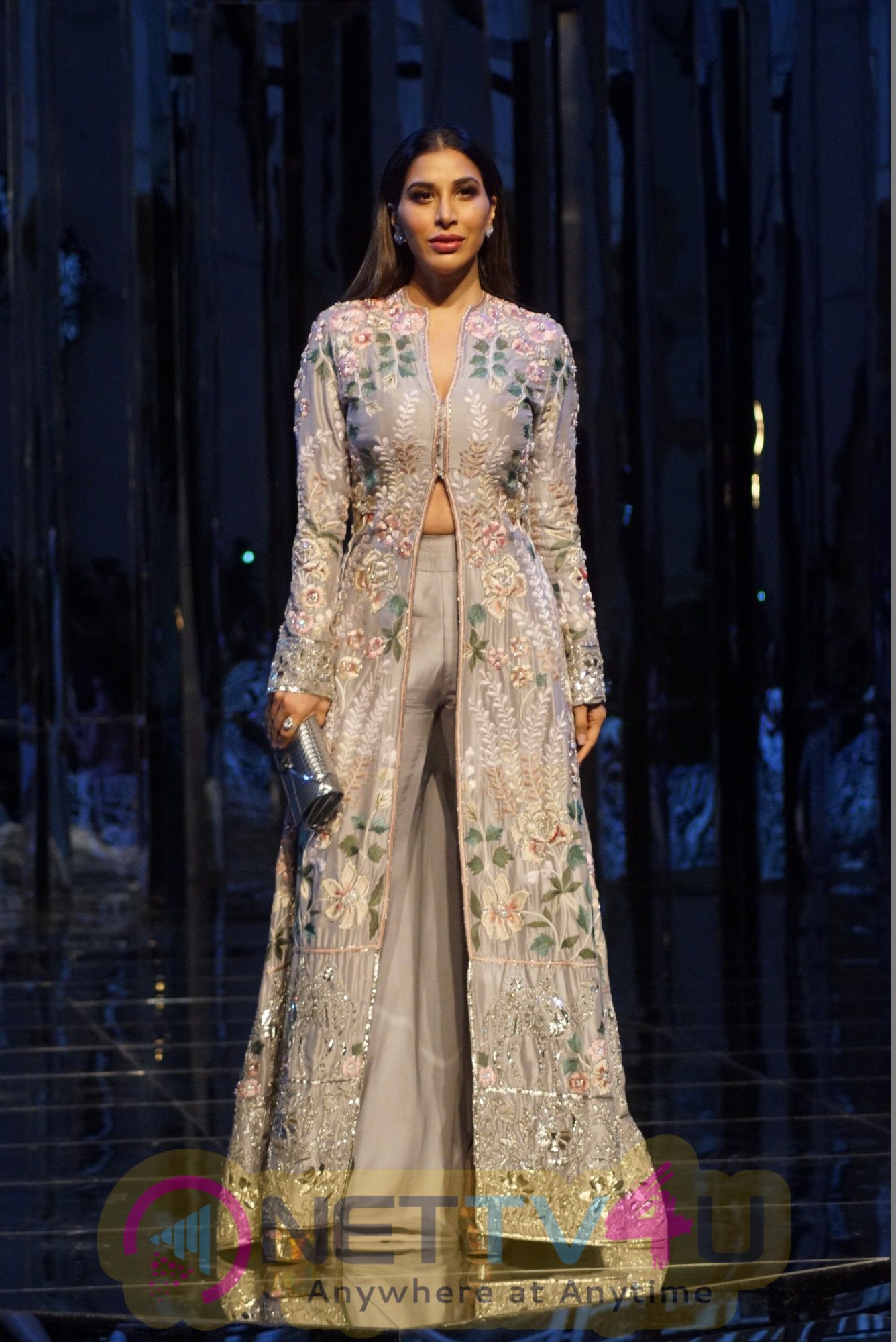 Red Carpet For Manish Malhotra New Collection Haute Couture Stills Hindi Gallery
