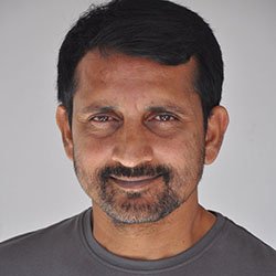 Telugu Director Srinivasa Ravindra