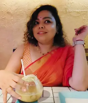 Hindi Writer Puja Banerji