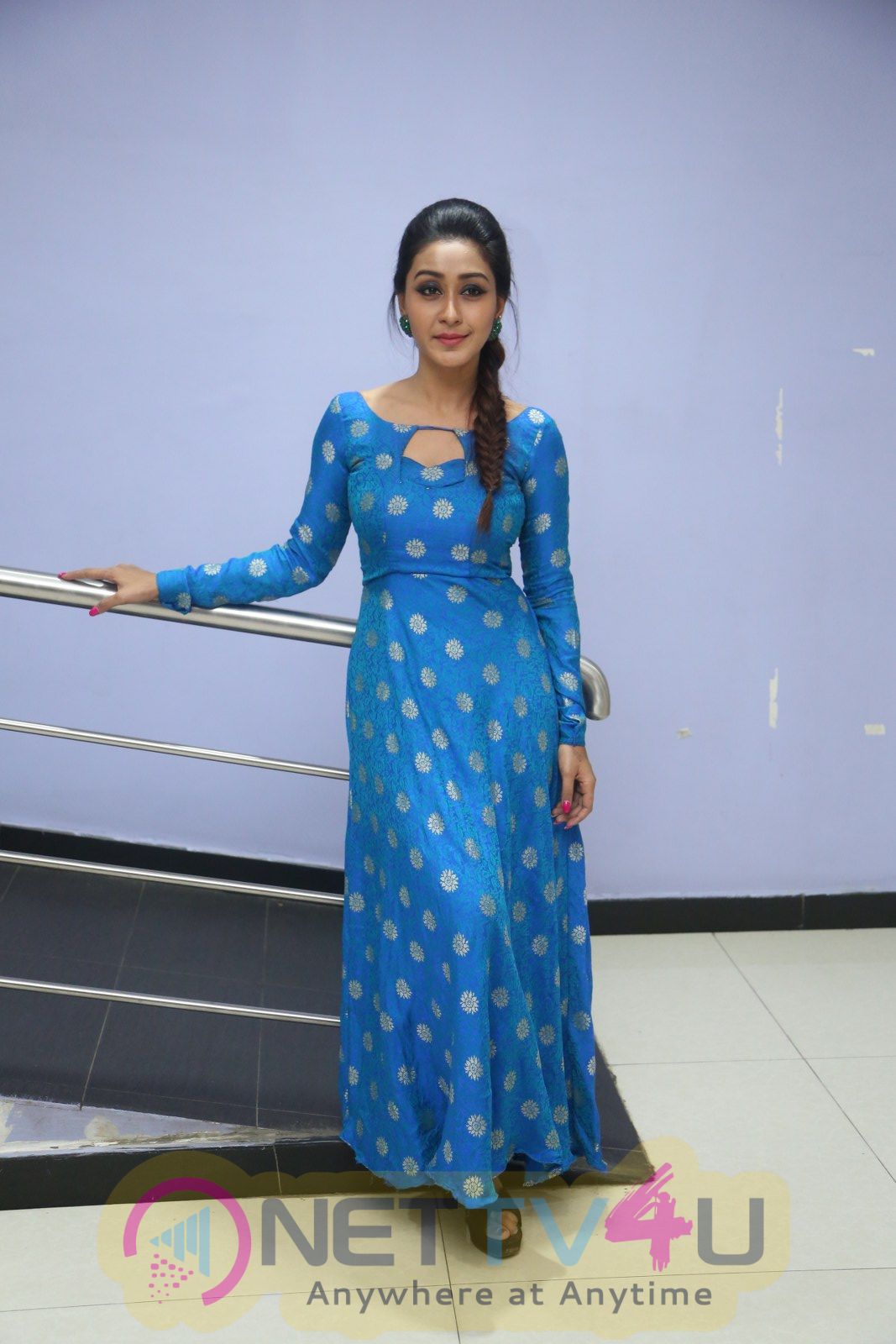 Actress Shravya Rao At Vana Villu Telugu Movie Press Meet Pics Telugu Gallery