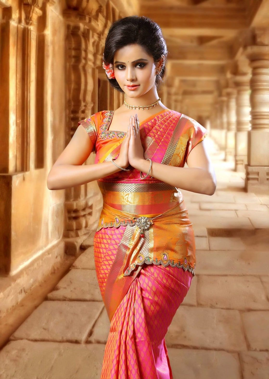 Actress Mayuri Kyatari Beautiful Pics Kannada Gallery