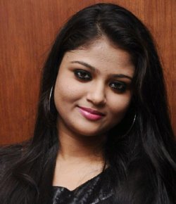 Divlina Tamil Movie Actress