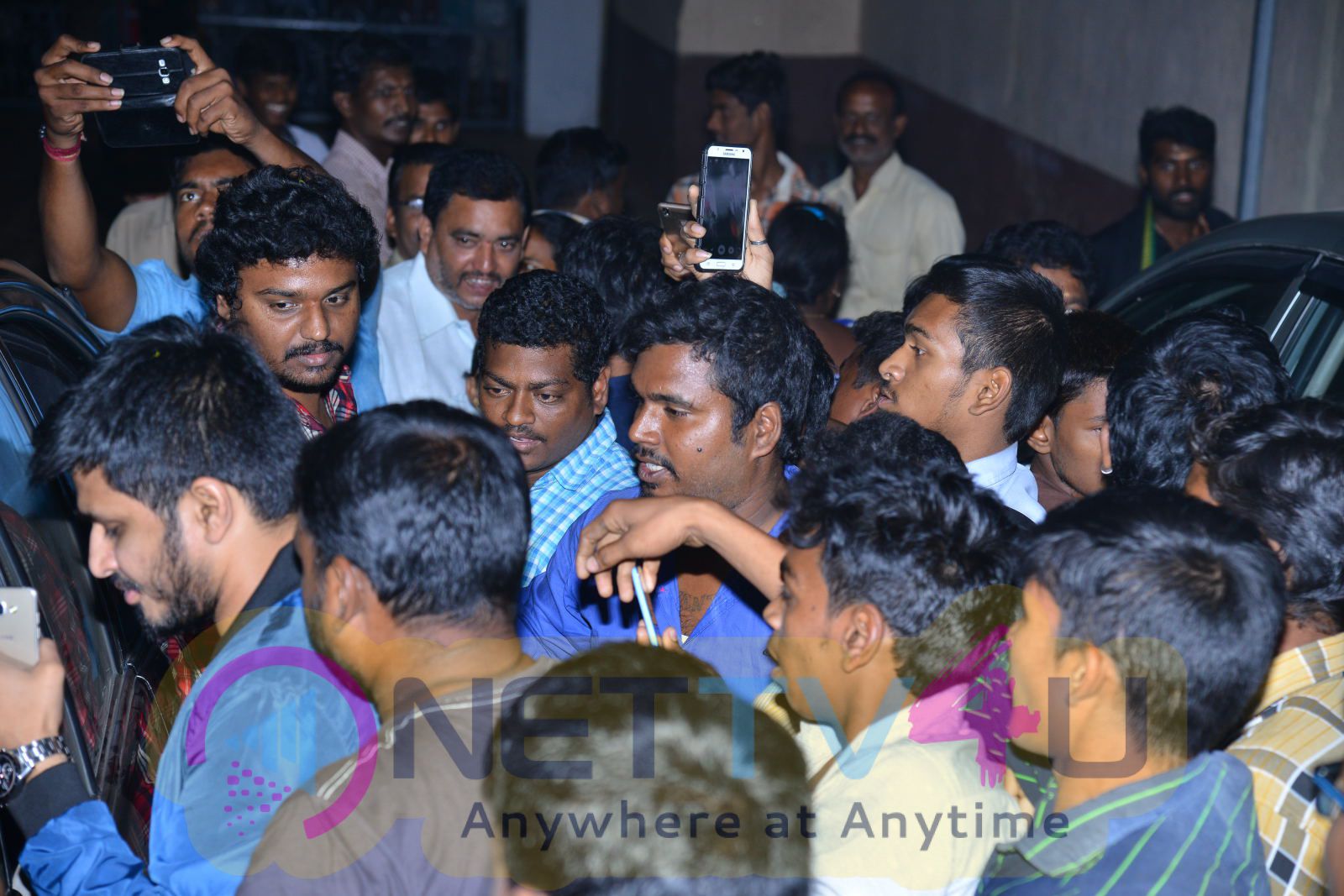  Ekkadiki Pothavu Chinnavada Team Success Tour At Anakapalle Pics Telugu Gallery