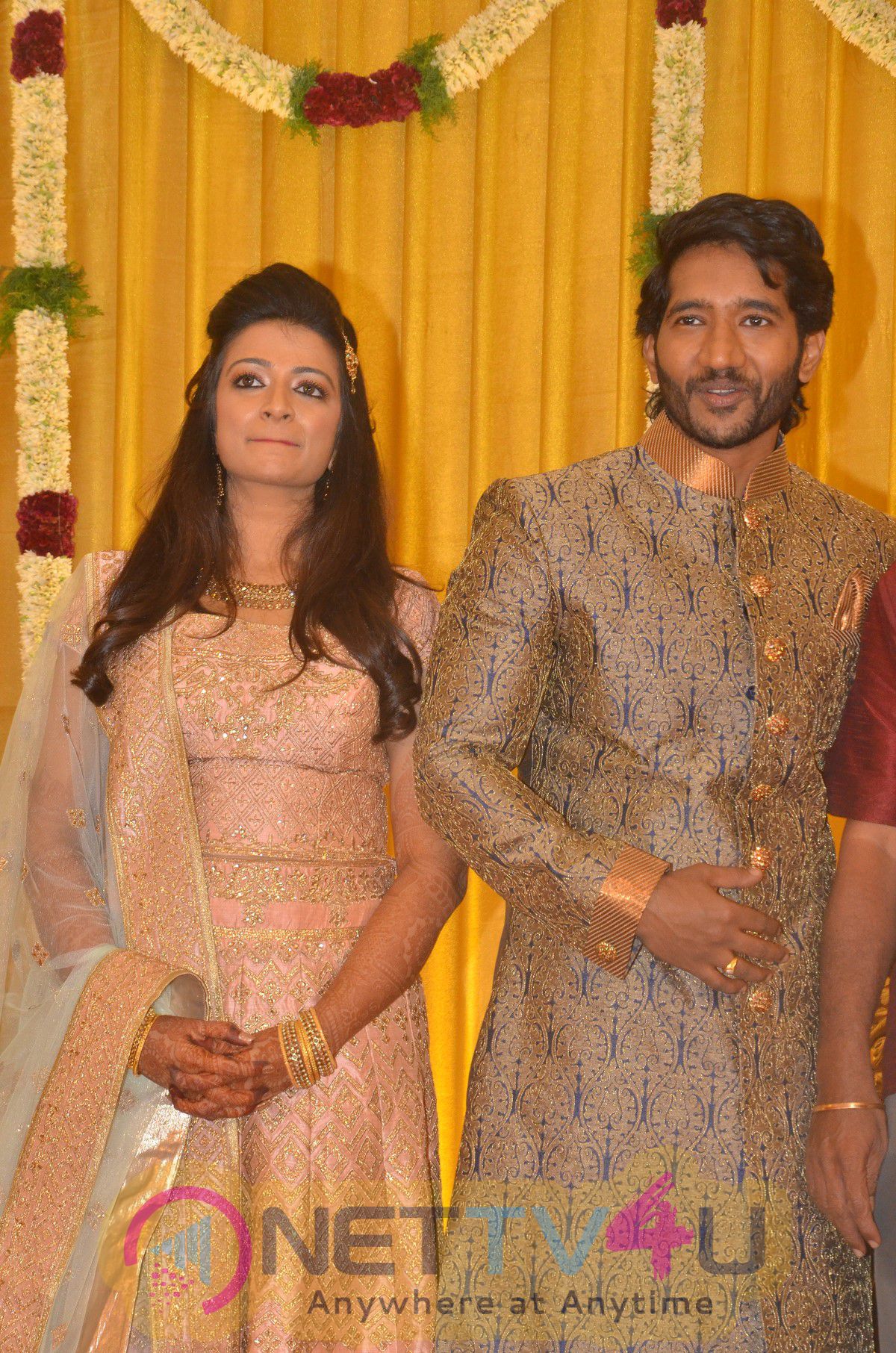 Actor Pandu Son Pintu Wedding Reception Lovely Stills Tamil Gallery