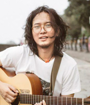 Hindi Musician Taba Chake