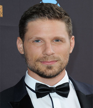 03-02-2021/matt-lauria.jpg
