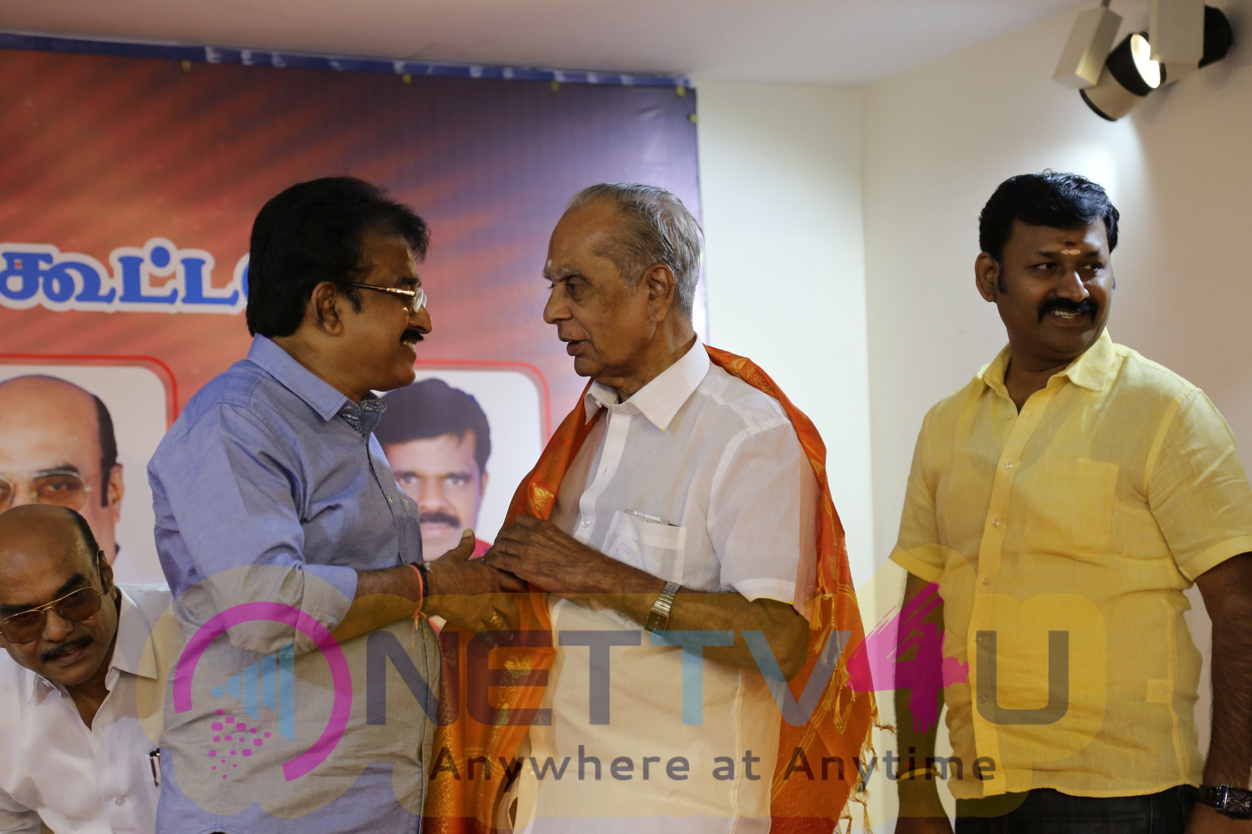  Eluchi Kootani Press Meet Stills Tamil Gallery