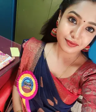 Malayalam Tv Actress Saranya Visakh Viswa