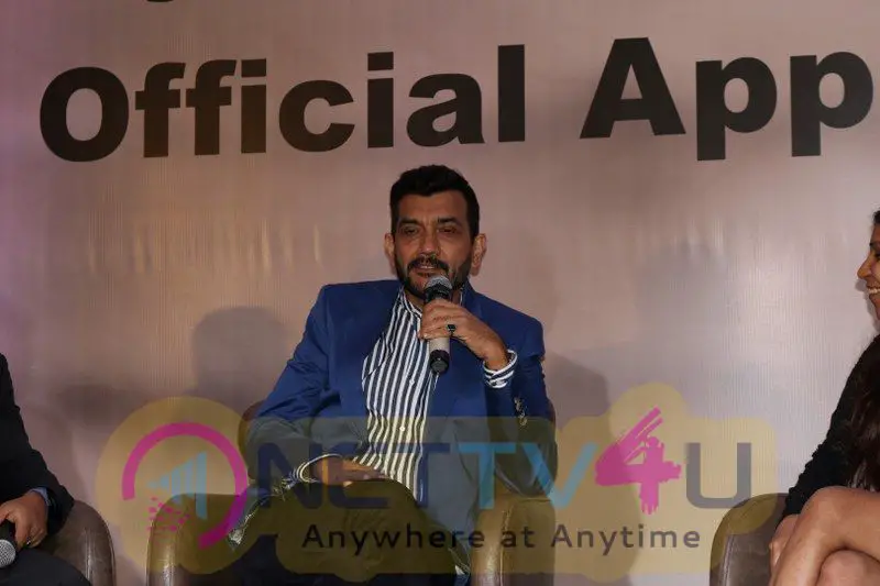Chef Sanjiv Kapoor Launches Mobile Apps Grand Pics Hindi Gallery