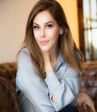 Urdu News Anchor Sana Bucha