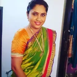 Marathi Actress Nilpari Khanwalkar