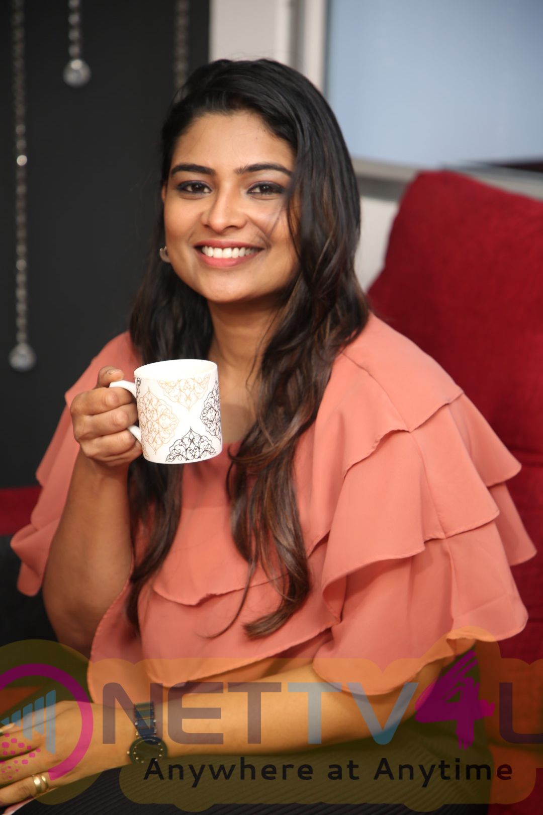Anchor Maheswari Exclusive Interview Pics Tamil Gallery