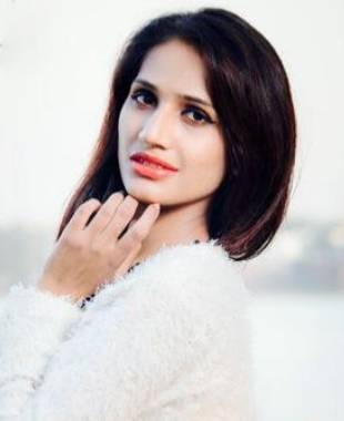 Hindi Model Shailja Mishra