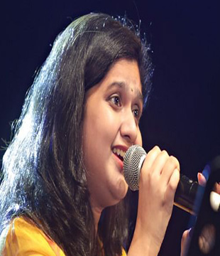 Marathi Singer Shalmali Sukhtankar