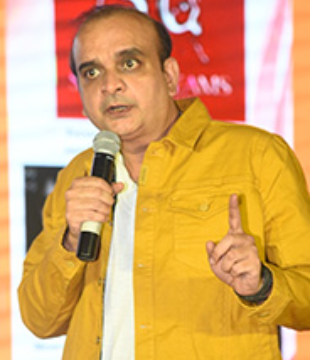 Hindi Writer Manu Chobe